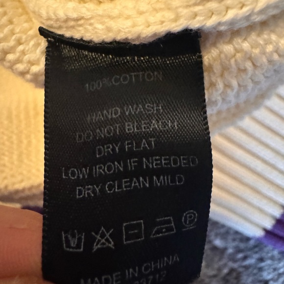 The Wild Collective Cream and Purple Los Angeles Lakers Sports Graphic Sweater - Picture 8 of 8